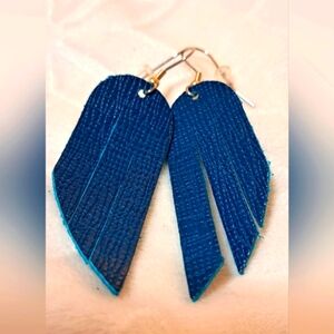Lightweight Fringe leather earrings